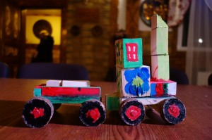 kulturalne rękoczyny 2016_ŻyWa Pracownia _traktor_ZABAWKARSTWO